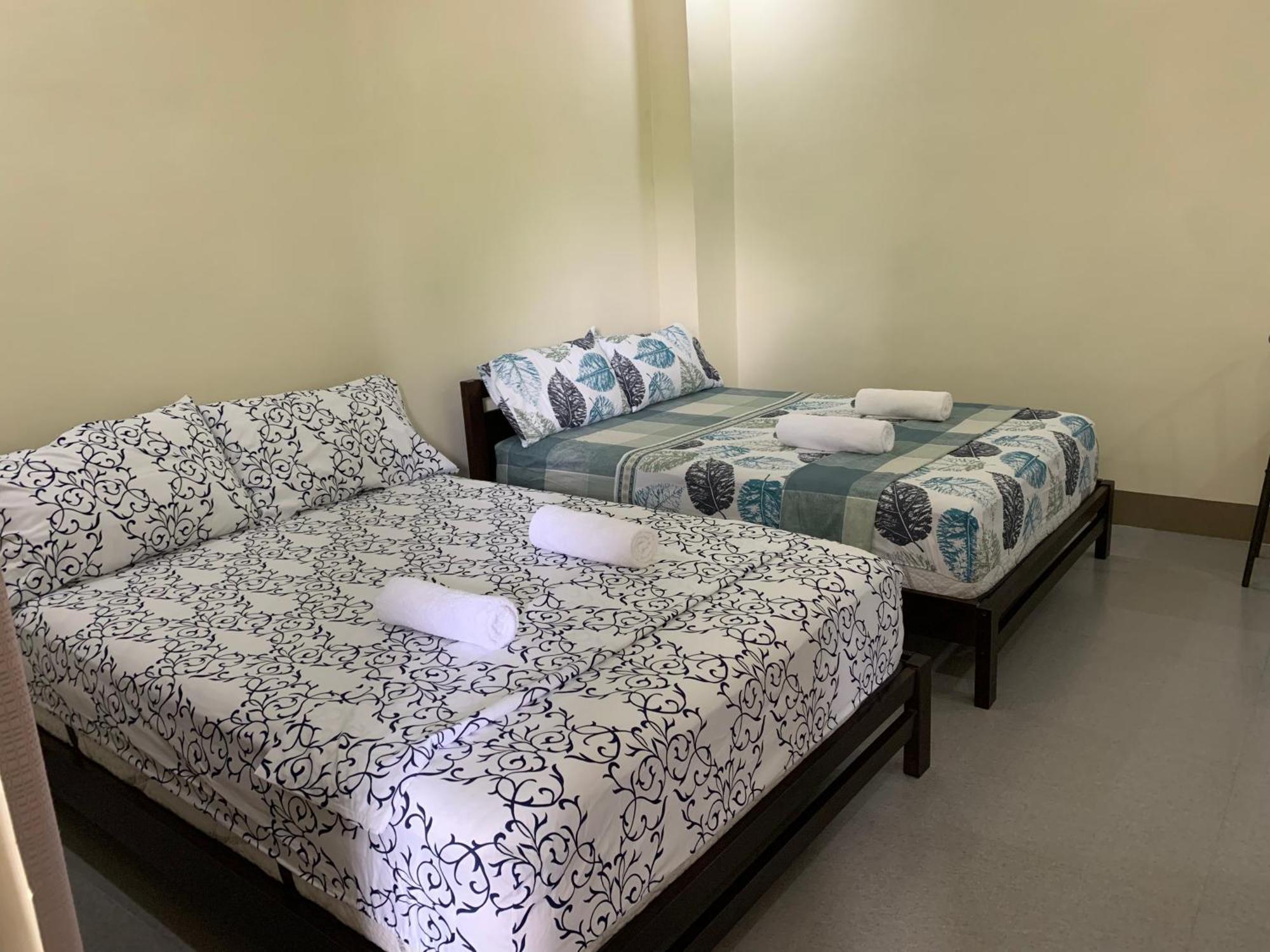 Zl Travelers Inn Batuan Buitenkant foto