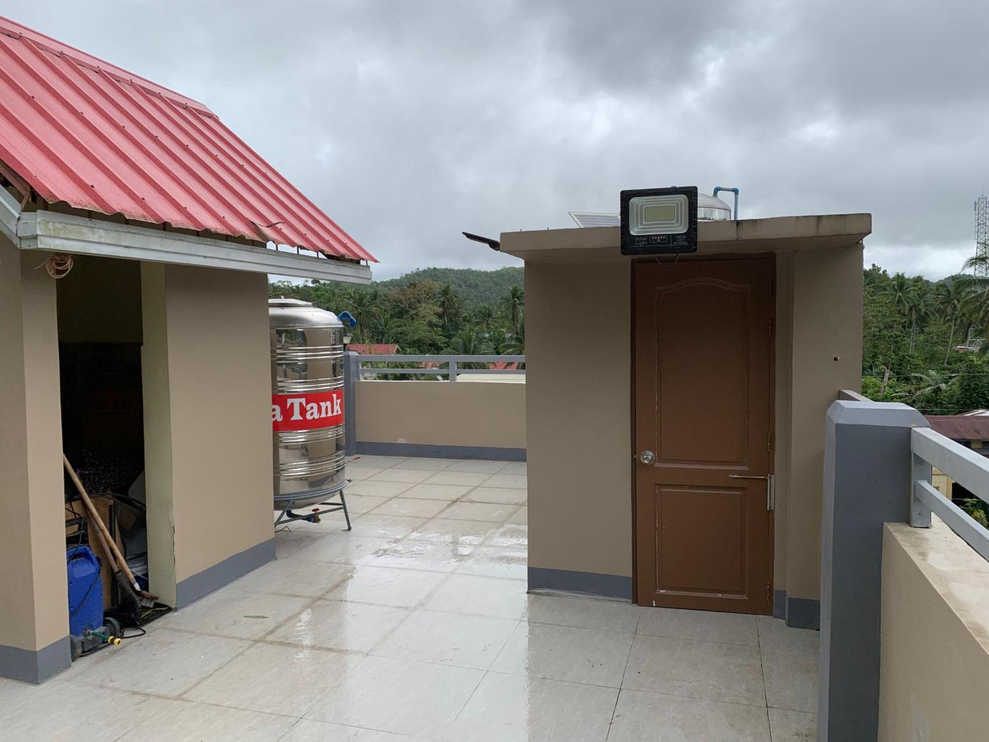 Zl Travelers Inn Batuan Buitenkant foto