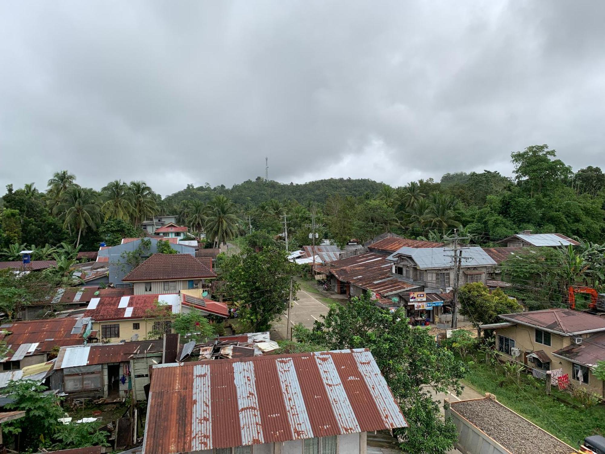 Zl Travelers Inn Batuan Buitenkant foto