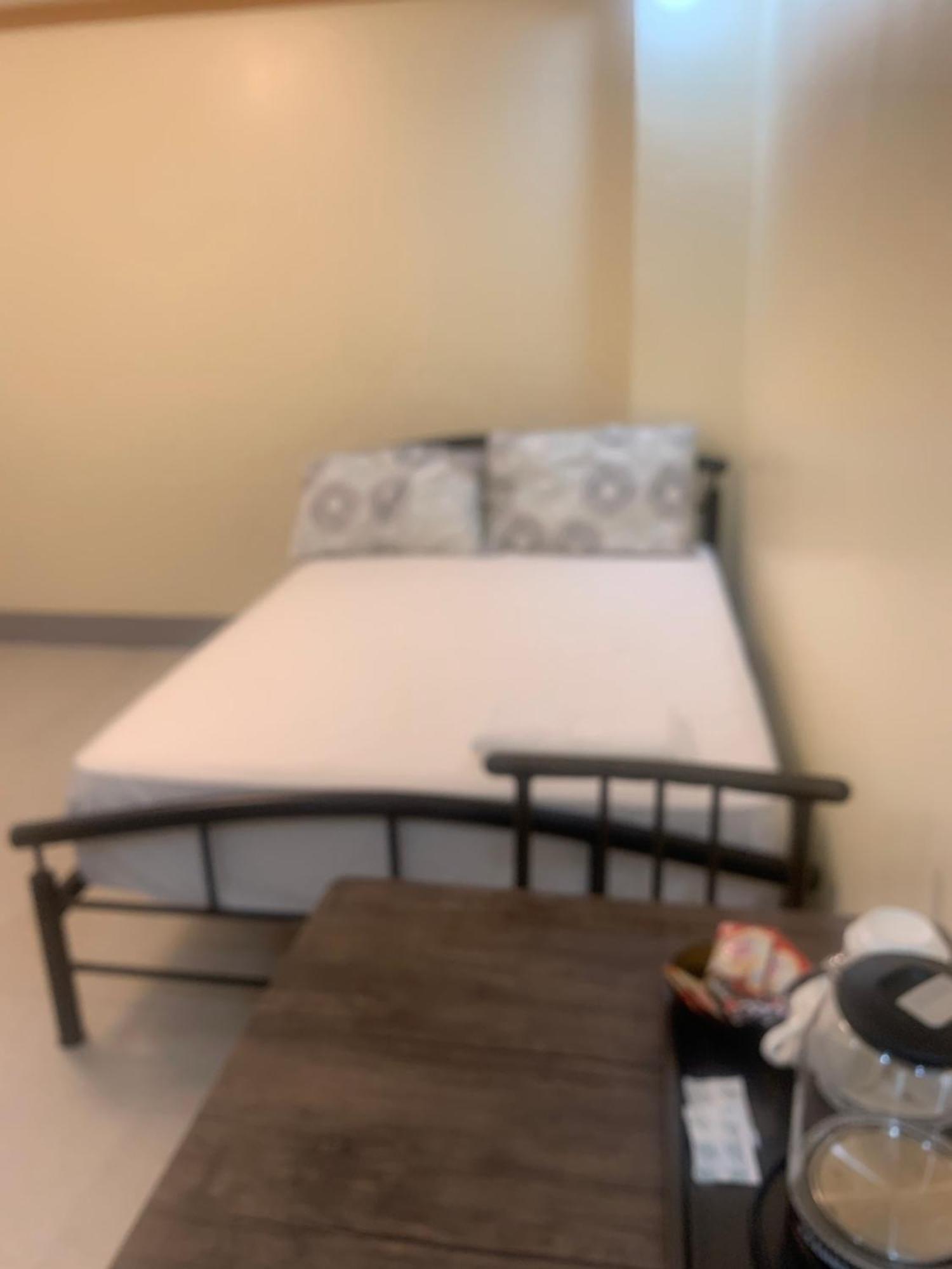 Zl Travelers Inn Batuan Buitenkant foto